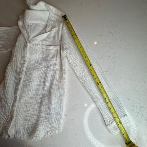 Cloth & Stone Womens Essential White Frayed Gauze Shirt Sz Small - Picture 14 of 14